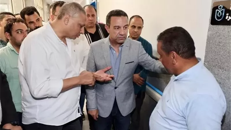 محافظ المنوفية يكافئ رئيس الوحدة المحلية بشطانوف تقديراً لجهوده