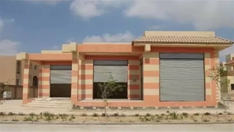 الإسكان تطرح 70 محلا تجاريا للبيع بالمزاد بالعاشر