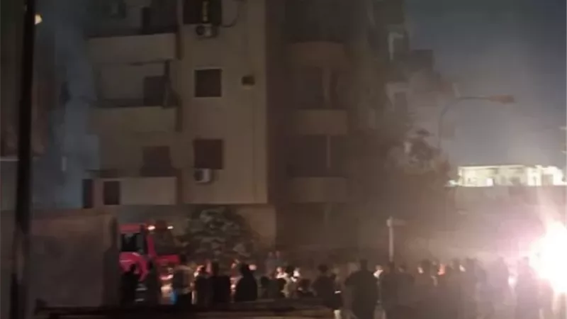 الحماية المدنية تسيطر على حريق داخل مخزن بالحي الأول في العبور