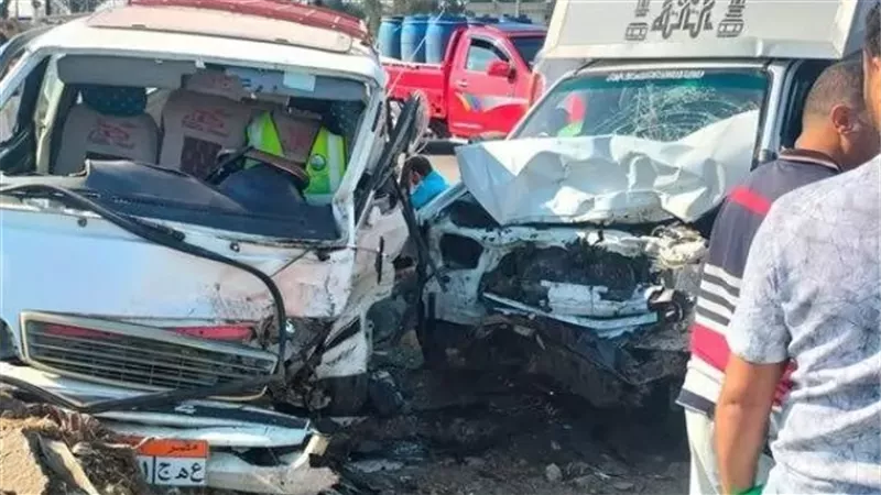 إصابة 8 فى تصادم سيارتين على طريق الشين – قطور فى بالغربية