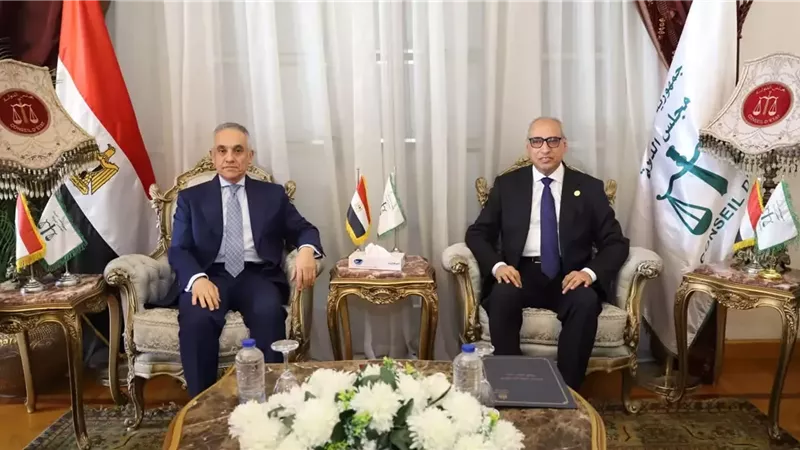 وزير العدل يهنئ رئيس مجلس الدولة بمناسبة توليه منصبه الجديد