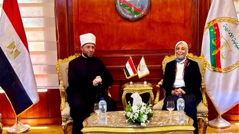 وزير الأوقاف يهنئ رئيسة هيئة النيابة الإدارية بتولي منصبها
