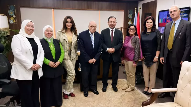 المخرج الكبير محمد فاضل يشيد ببرنامج 