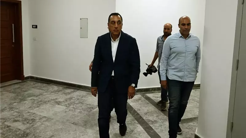 رئيس الوزراء يتفقد مشروع الحي اللاتيني