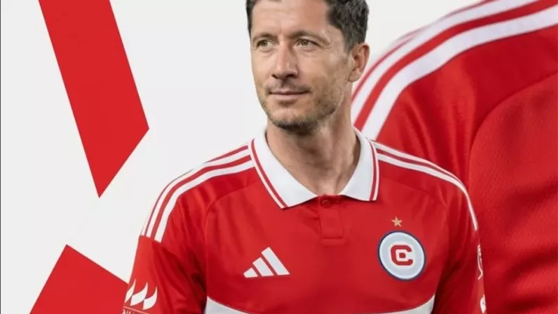رسميا .. ليفاندوفسكى ينضم الى شيكاغو فاير بالدورى الأمريكى