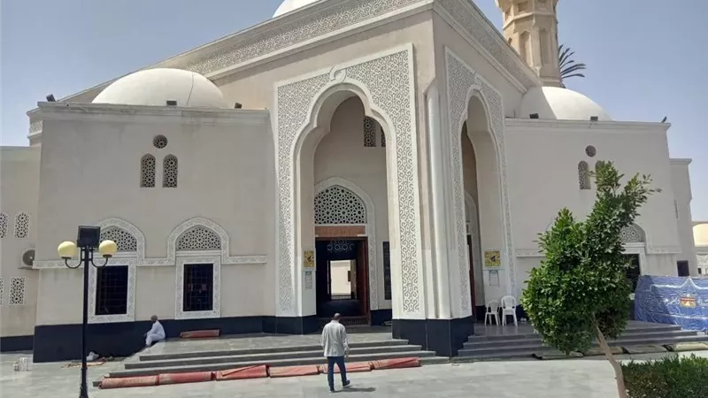 المفتي يبين حكم تسمية المسجد باسم من تبرع ببنائه