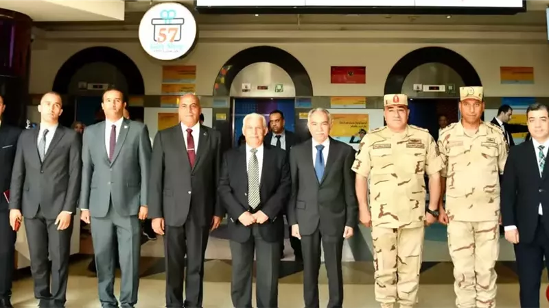 التجنيد والتعبئةتسلم شهادات الإعفاء من التجنيد لمرضى مستشفى سرطان57357