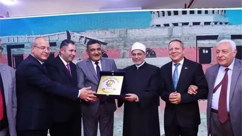رئيس جهاز دمياط الجديدة يفتتح أحدث الكليات داخل المدينة.. بالصور