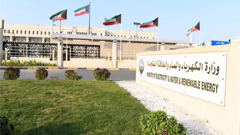 الكويت تعلن تعرض محطةكهرباء وتقطير مياه لهجمات وتفعيل خطط الطوارئ