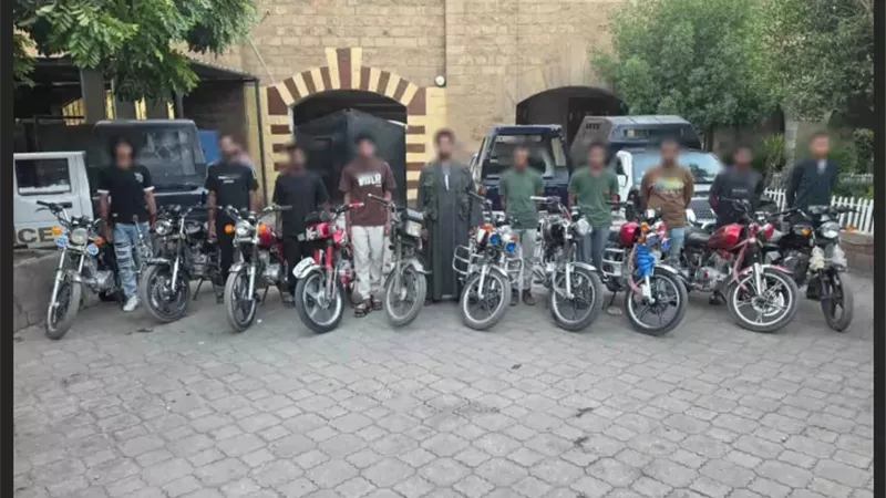 الداخلية تضبط 11 شخصاً استعرضوا بالدراجات النارية بأسوان