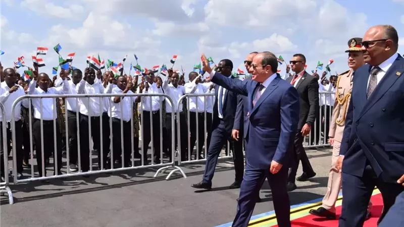 المتحدث الرئاسي ينشر صور وصول الرئيس السيسي لمطار جوليوس نيريري الدولي بمدينة دار السلام
