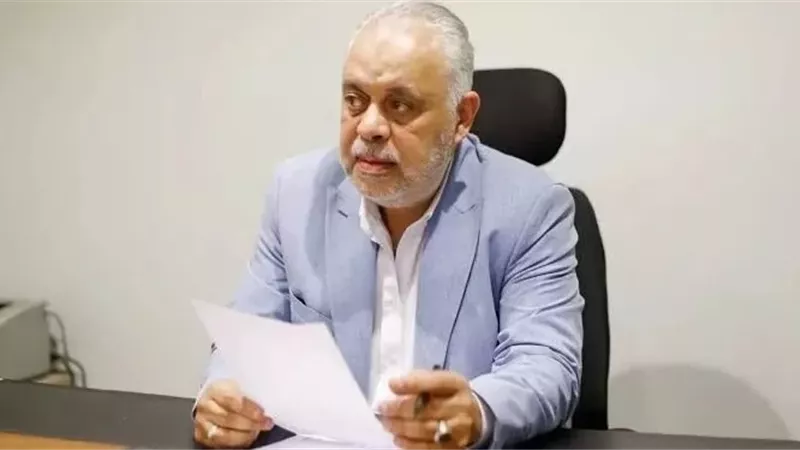 تفاصيل دعوة أشرف زكي لحشد الفنانين بسبب تفعيل حق الأداء العلني
