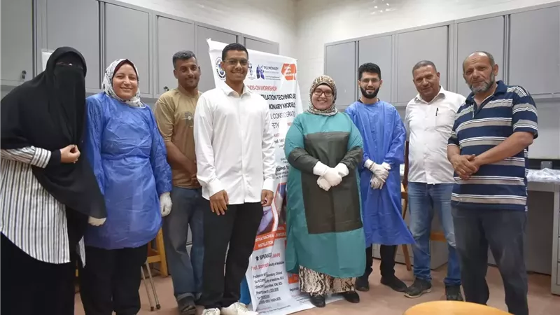 ورشة ناجحة عن تقنيات التقطير داخل القصبة الهوائية في جامعة القناة