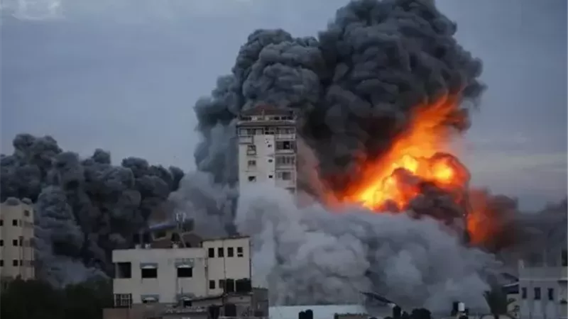 8 شهداء بغارة إسرائيلية استهدفت جنازة في النصيرات