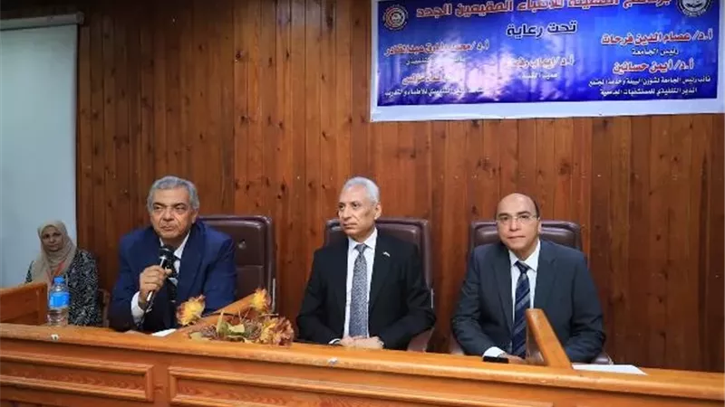 صرف مكافأة للأطباء.. و تطوير سكن التمريض بجامعة المنيا