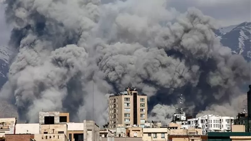 الجيش الكويتي: الدفاعات الجوية تتعامل مع تهديدات مسيّرات إيرانية