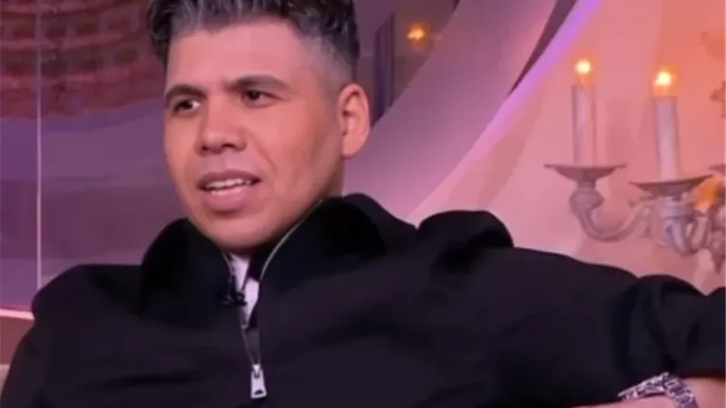 نظر محاكمة المتهم بسب وقذف المطرب عمر كمال.. اليوم