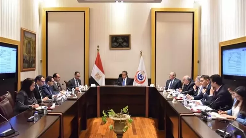 الصحة تناقش اشتراطات تجديد ترخيص مزاولة مهنة الطب كل 5 سنوات