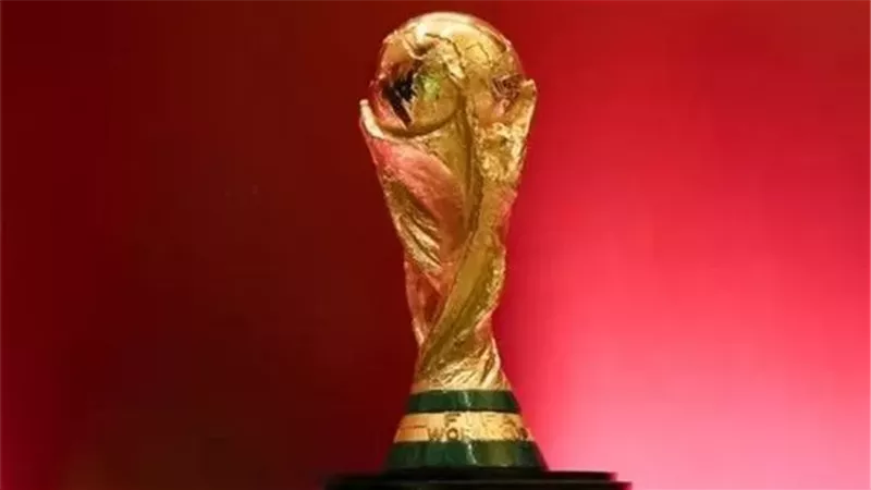 فيفا يدرس زيادة عدد منتخبات كأس العالم إلى 64 منتخبًا في النسخ المقبلة