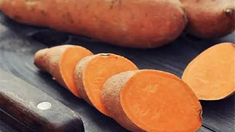 البطاطا الحلوة .. كنز غذائي غني بالفوائد الصحية