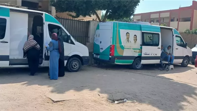 محافظ الجيزة يتابع تنفيذ قافلة طبية مجانية بمنشأة القناطر