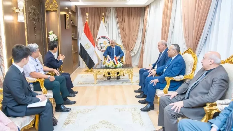 وزير الدولة للإنتاج الحربي يبحث مع سفير كوريا الجنوبية تعزيز التعاون