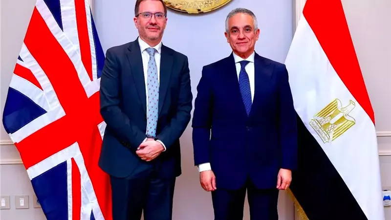وزير العدل يستقبل سفير المملكة المتحدة بالقاهرة