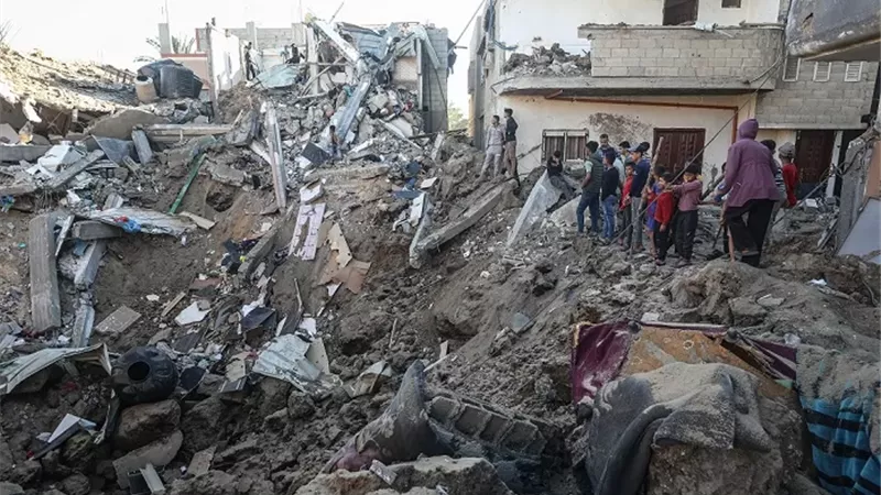استشهاد 3 فلسطينيين بقصف الاحتلال الإسرائيلي مركبة جنوب قطاع غزة