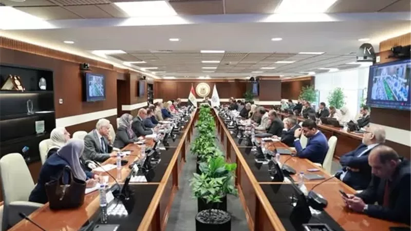 وزير الصحة يؤكد جاهزية وحدات الرعاية الأساسية والمستشفيات بالمنيا