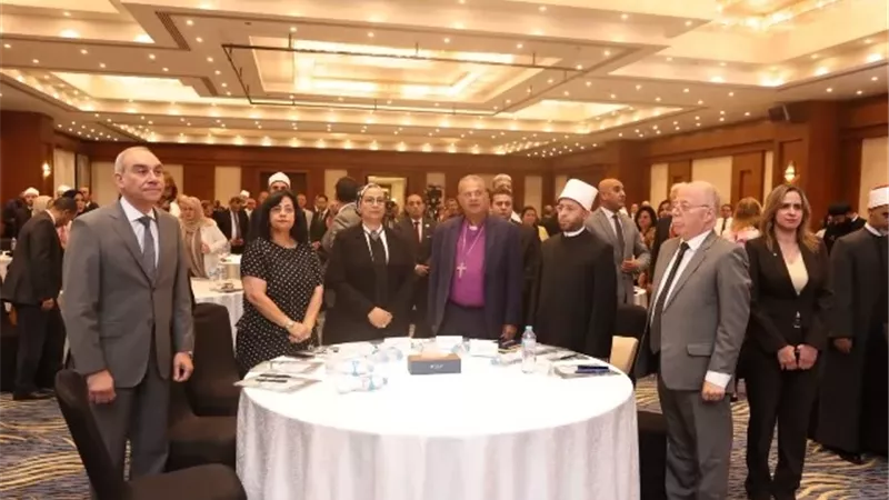 أمل عمار تشهد منتدى حوار الثقافات بالهيئة القبطية الانجيلية