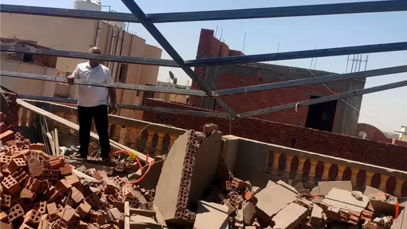 جهاز القاهرة الجديدة يتصدى لمخالفات البناء في التجمع الأول ...صور