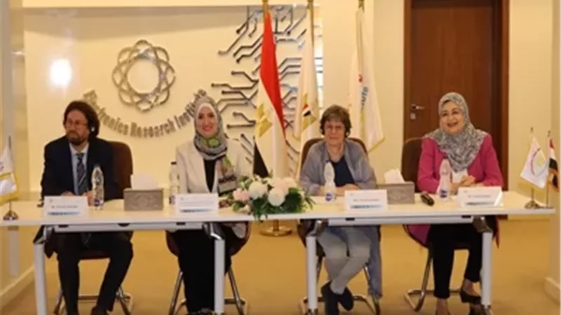 معهد بحوث الإلكترونيات ينظم ورشة عمل لتعزيز الاقتصاد الأخضر