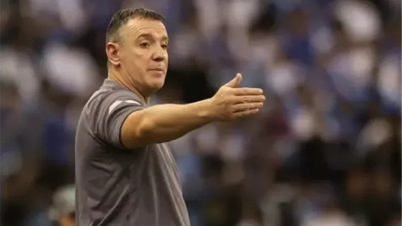 الزمالك يعلن التعاقد مع الصربى رازوفيتش مديرا فنيا للفريق خلال ساعات