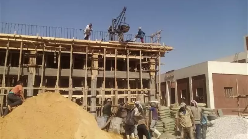 محافظ أسيوط: تنفيذ موزع كهرباء لمحطات رفع الصرف الصحى بديروط