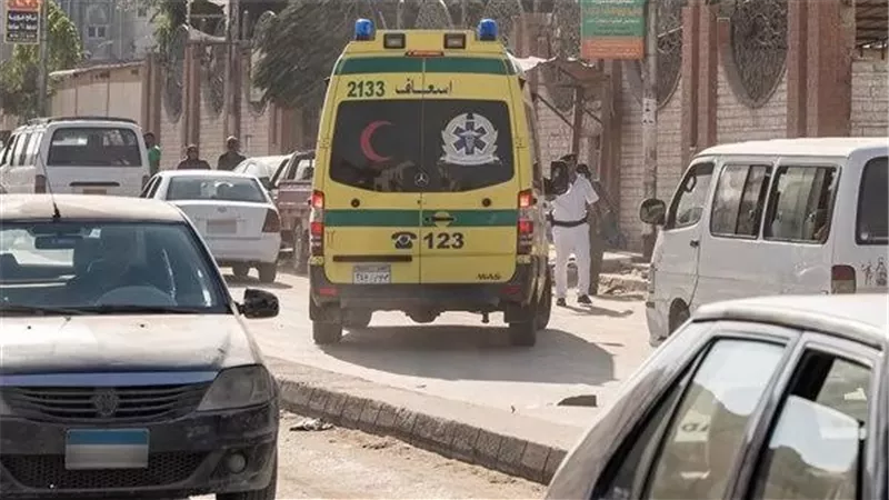 مصرع شاب وبتر ساق آخر في حادث تصادم بطريق بنها - كفر شكر