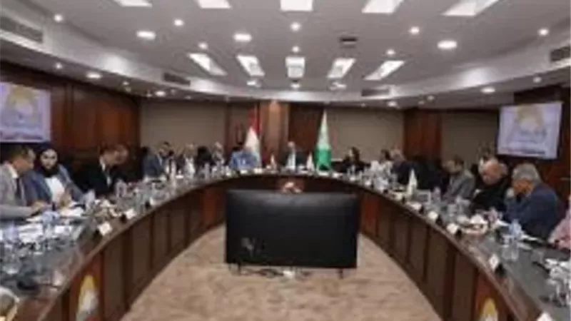 الأنصاري :تقرير شامل لدعم المنظومة الصحية بمستشفى الواحات البحرية