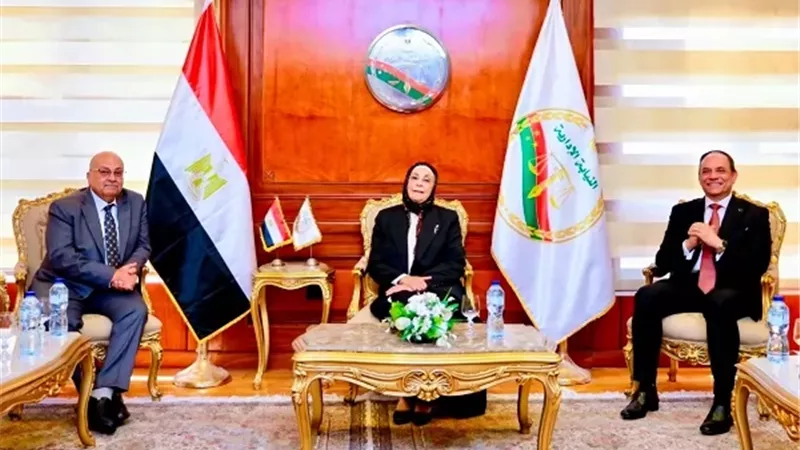 رئيس نادي قضاة مصر يهنئ رئيسة النيابة الإدارية بمنصبها
