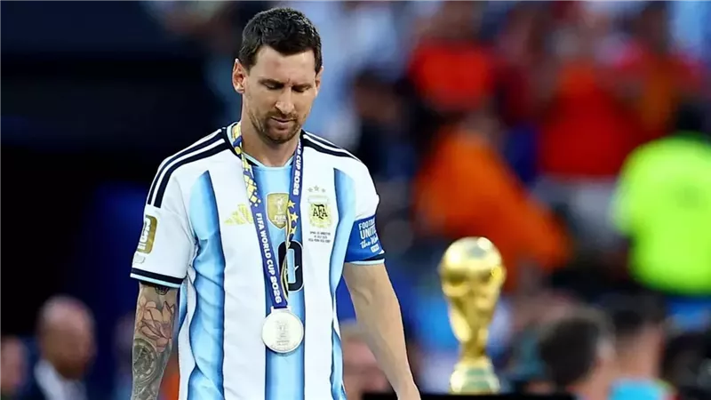 عودة ميسي الي مسقط رأسه بالأرجنتين بعد خسارة كأس العالم