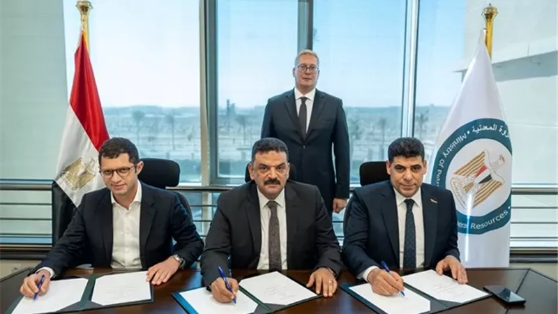وزير البترول يشهد توقيع اتفاقية لإنشاء مصنع لإنتاج الأسمدة الفوسفاتية