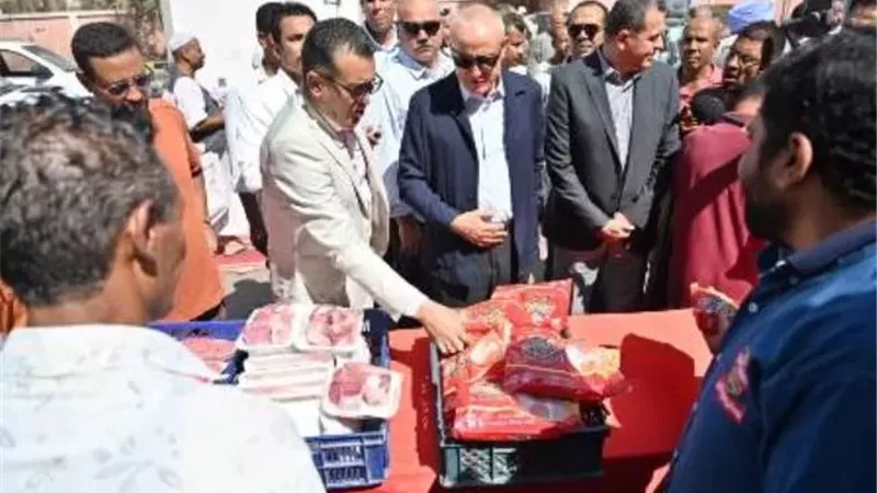 محافظ الأقصر يفتتح سوق اليوم الواحد رقم 53 بتخفيضات تصل إلى 30%