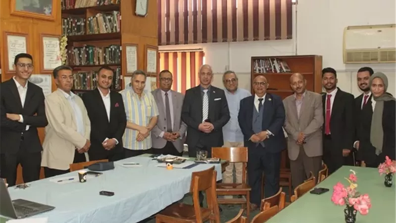 هندسة أسيوط تستعرض مشروعات تخرج طلابها للعام الجامعي 2025/2026