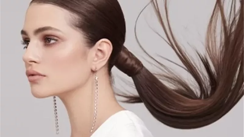 زيت الزيتون.. علاج طبيعي يدعم صحة الشعر ويمنحه الترطيب واللمعان