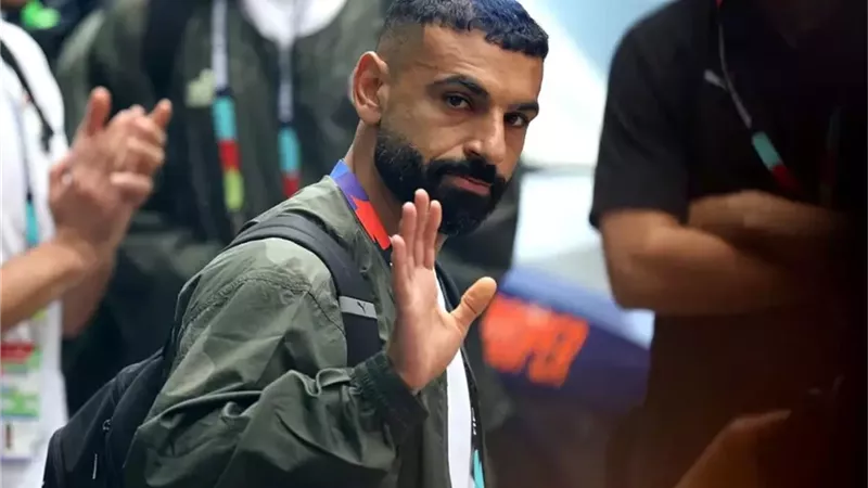 استقالة عضو بمجلس إدارة بشكتاش التركى بسبب محمد صلاح