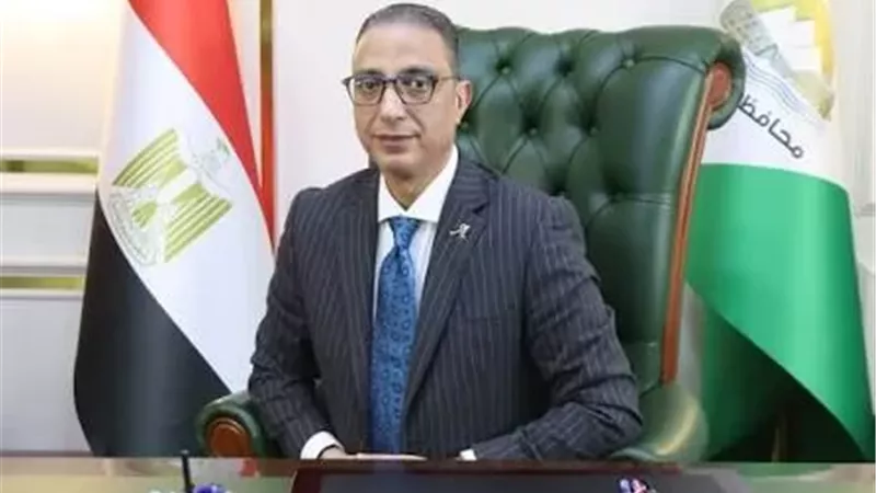 مواعيد جديدة لعمال النظافة بالجيزة لمواجهة الموجة الحارة