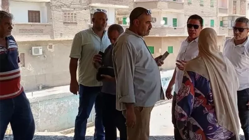 محافظ أسيوط: إحالة المقصرين بمركزى شباب السلام وشقير للتحقيق