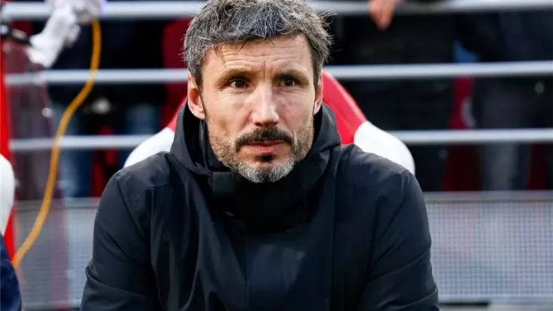 فاوضه الأهلى لخلافة توروب .. فان بوميل مدربا جديدا لمنتخب بلجيكا