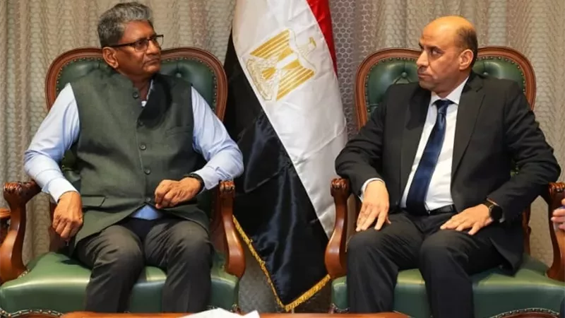 وزير العمل يبحث مع سفير الهند تعزيز التعاون في التدريب المهني وتشغيل العمالة