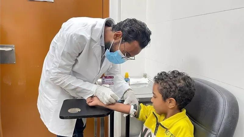 انطلاق حملة «اطمن على ابنك» لفحص طلاب المدارس طبيا بالمحافظات