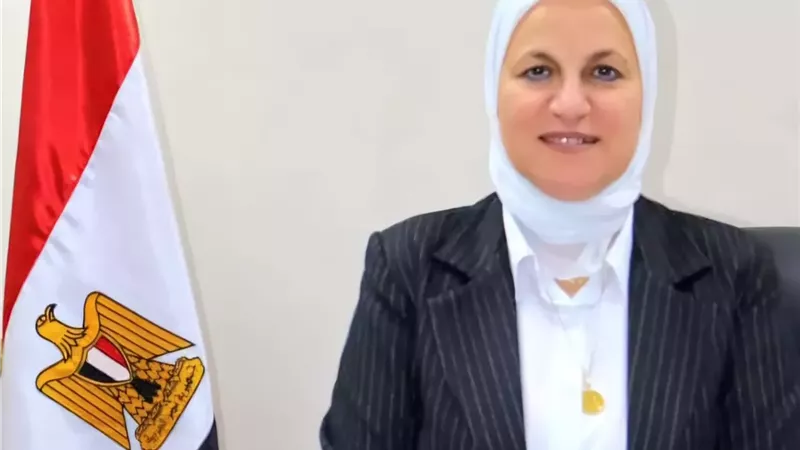 مدير تعليم القاهرة تتابع أول أيام امتحانات الدور الثاني للشهادة الإعدادية