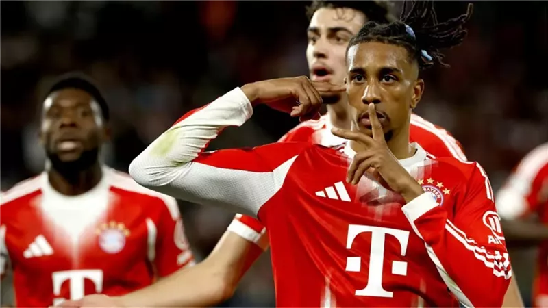 بايرن ميونخ يعلق علي أنباء انتقال مايكل أوليس لـ ريال مدريد
